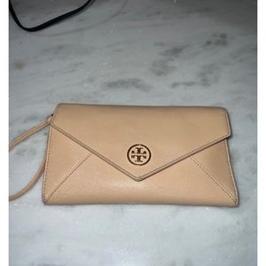Tory Burch envelope wallet